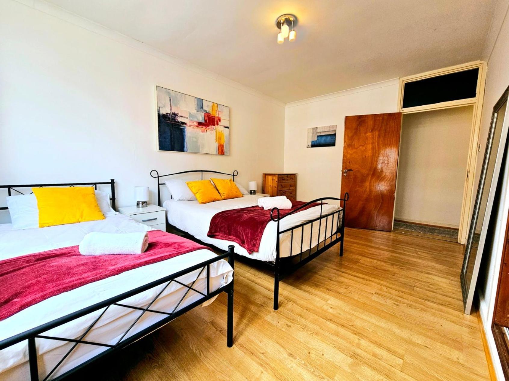 Bright & Spacious Home In Building With Lift, Right Next To Bayswater Station - Walk To Kensington Palace, Hyde Park, Little Venice & Notting Hill Londen Buitenkant foto