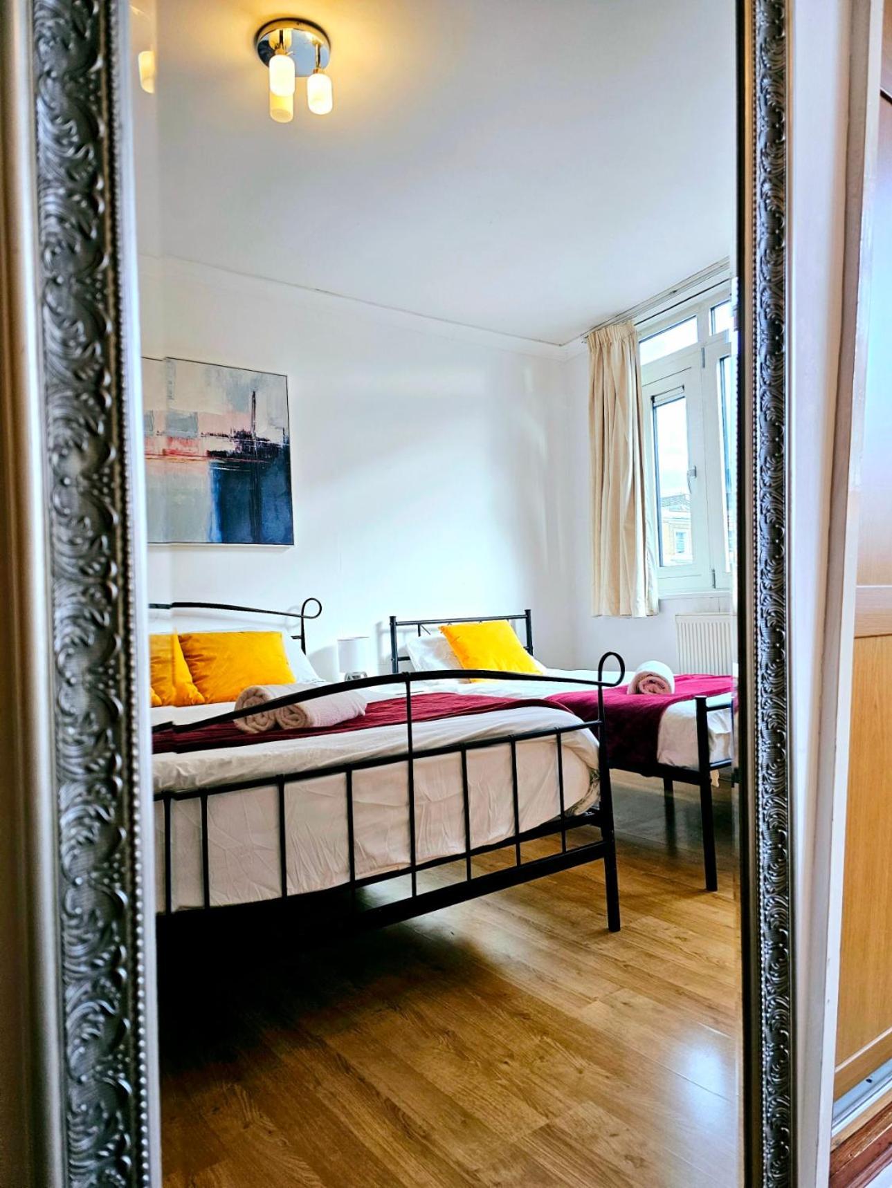 Bright & Spacious Home In Building With Lift, Right Next To Bayswater Station - Walk To Kensington Palace, Hyde Park, Little Venice & Notting Hill Londen Buitenkant foto