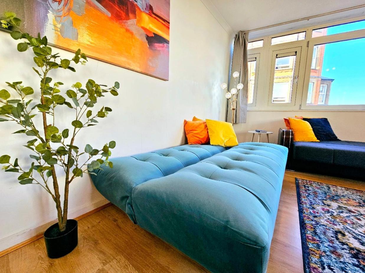Bright & Spacious Home In Building With Lift, Right Next To Bayswater Station - Walk To Kensington Palace, Hyde Park, Little Venice & Notting Hill Londen Buitenkant foto