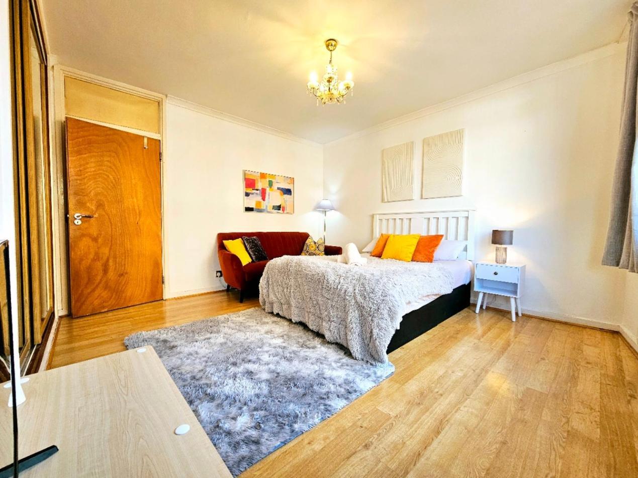 Bright & Spacious Home In Building With Lift, Right Next To Bayswater Station - Walk To Kensington Palace, Hyde Park, Little Venice & Notting Hill Londen Buitenkant foto